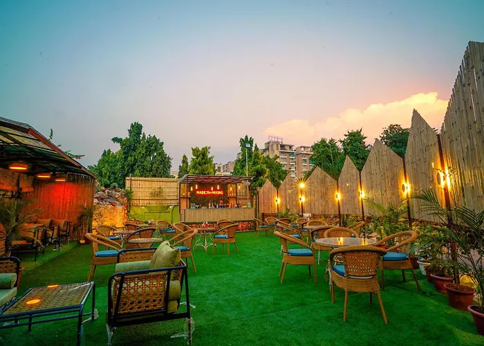 Treebo New Rockwell Vivek Vihar Hotel